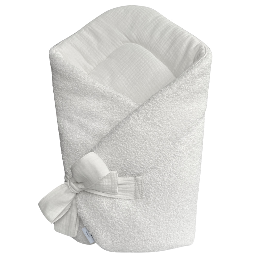 Baby Horn LOVE YOU pure white | organic cotton & bouclé