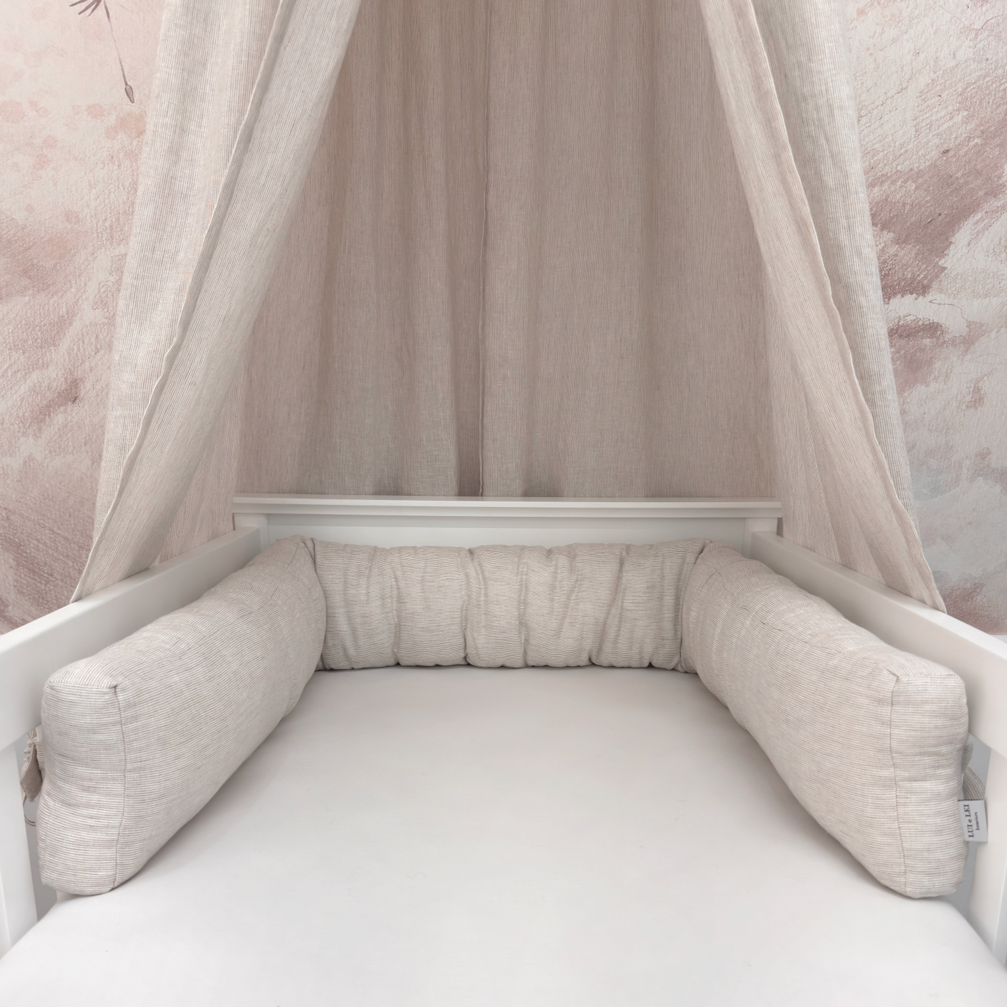 Crib bumper LINESSE premium linen with beige stripes 210cm