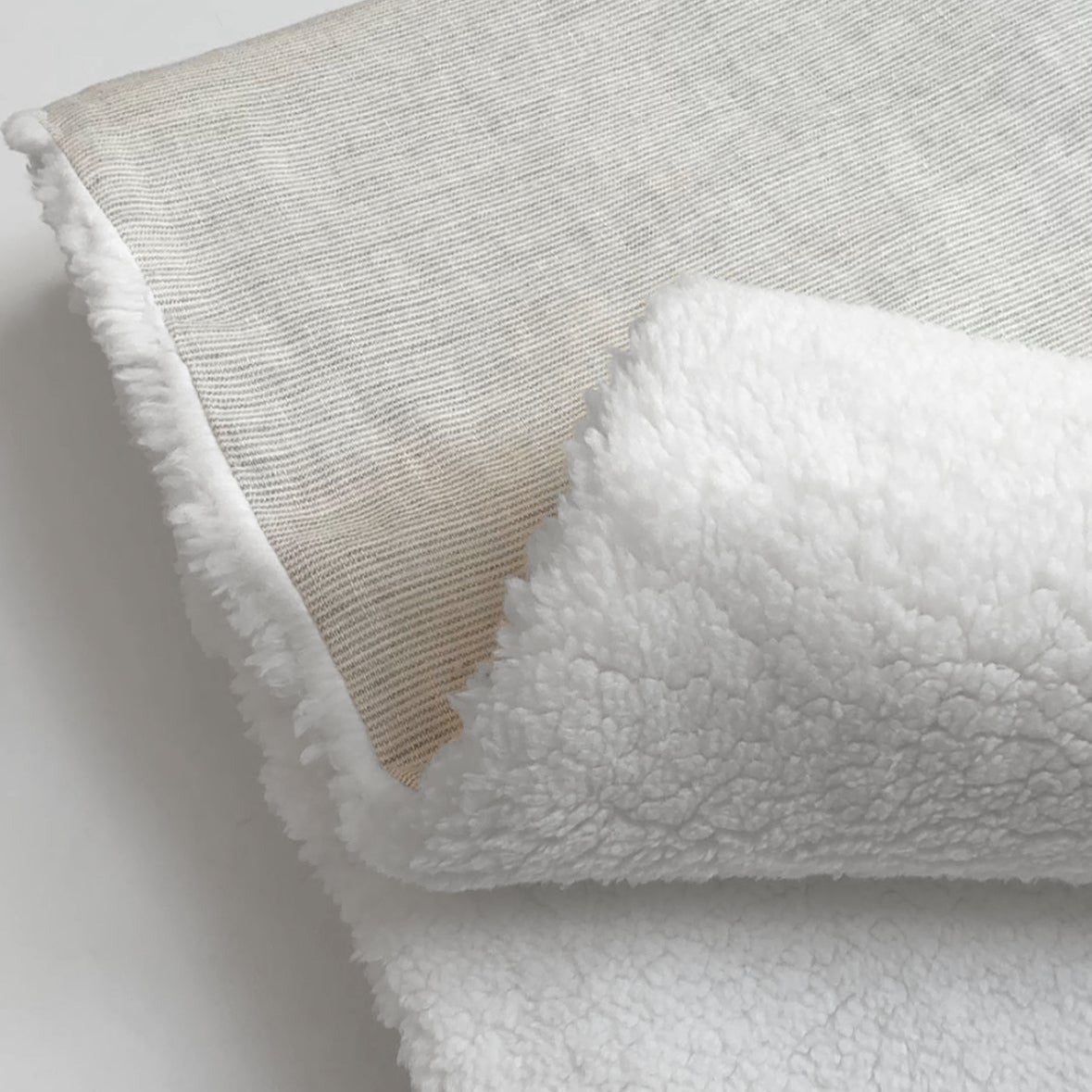 Padded blanket LINESSE 100x145cm beige stripes