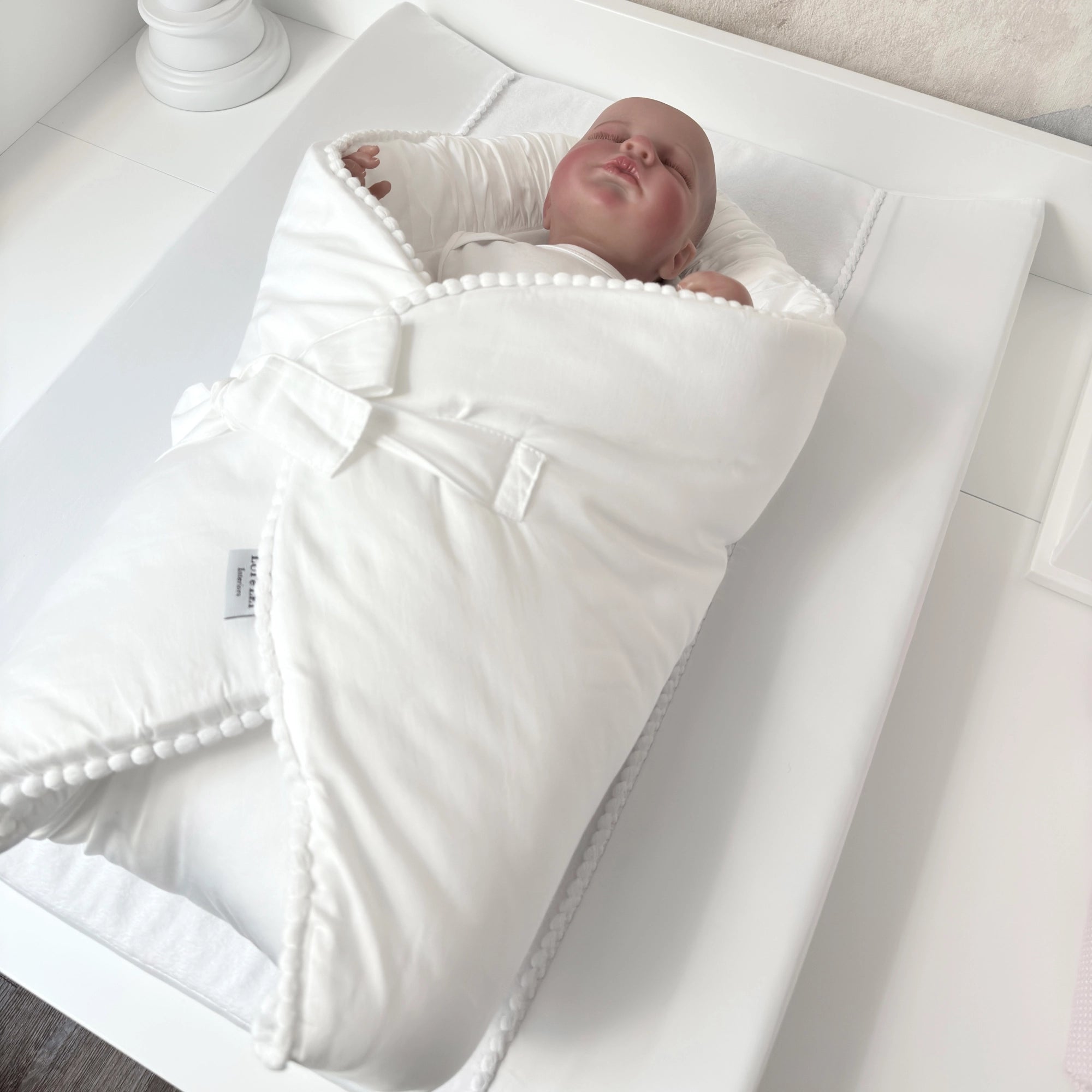 Wickelauflage PEARL White aus Premium Satin-Baumwolle