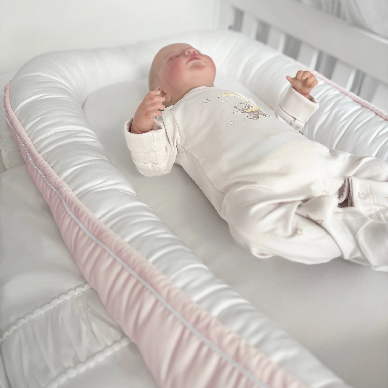 Babynest ELEGANCE Soft Pink aus Premium Baumwolle