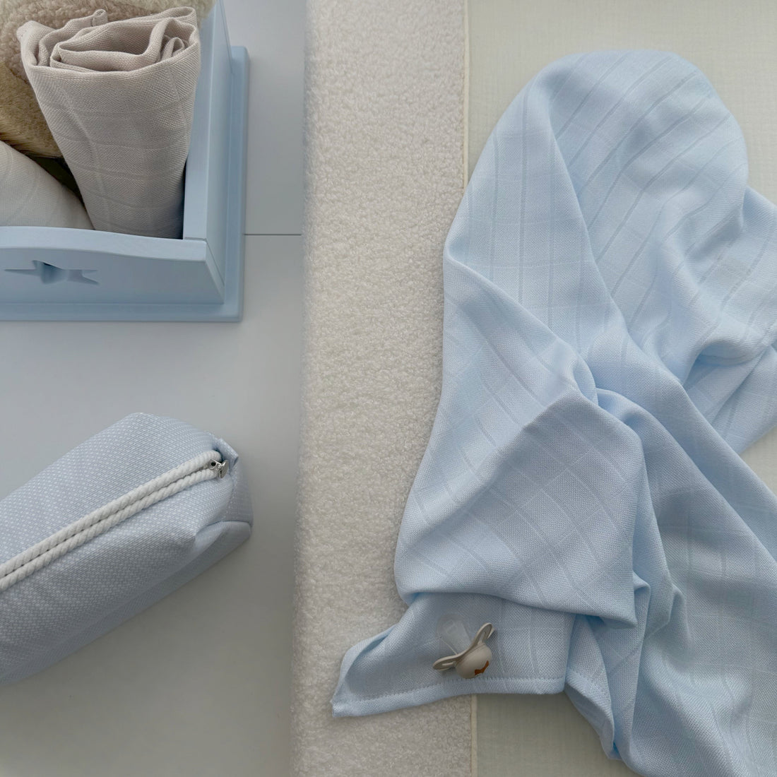 Bambus Pucktuch-Set HELLBLAU & OFF WHITE 75x75cm