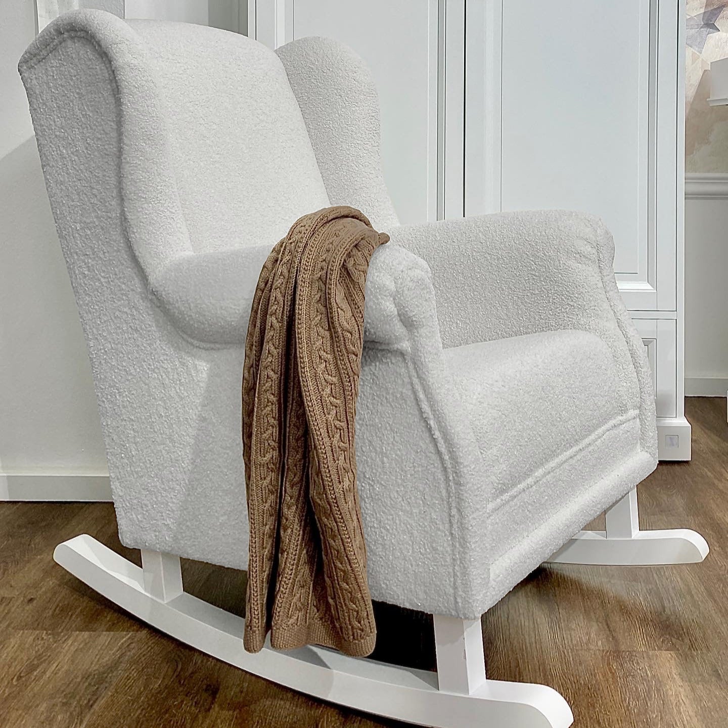 Nursing rocking chair PRESTIGE Bouclé