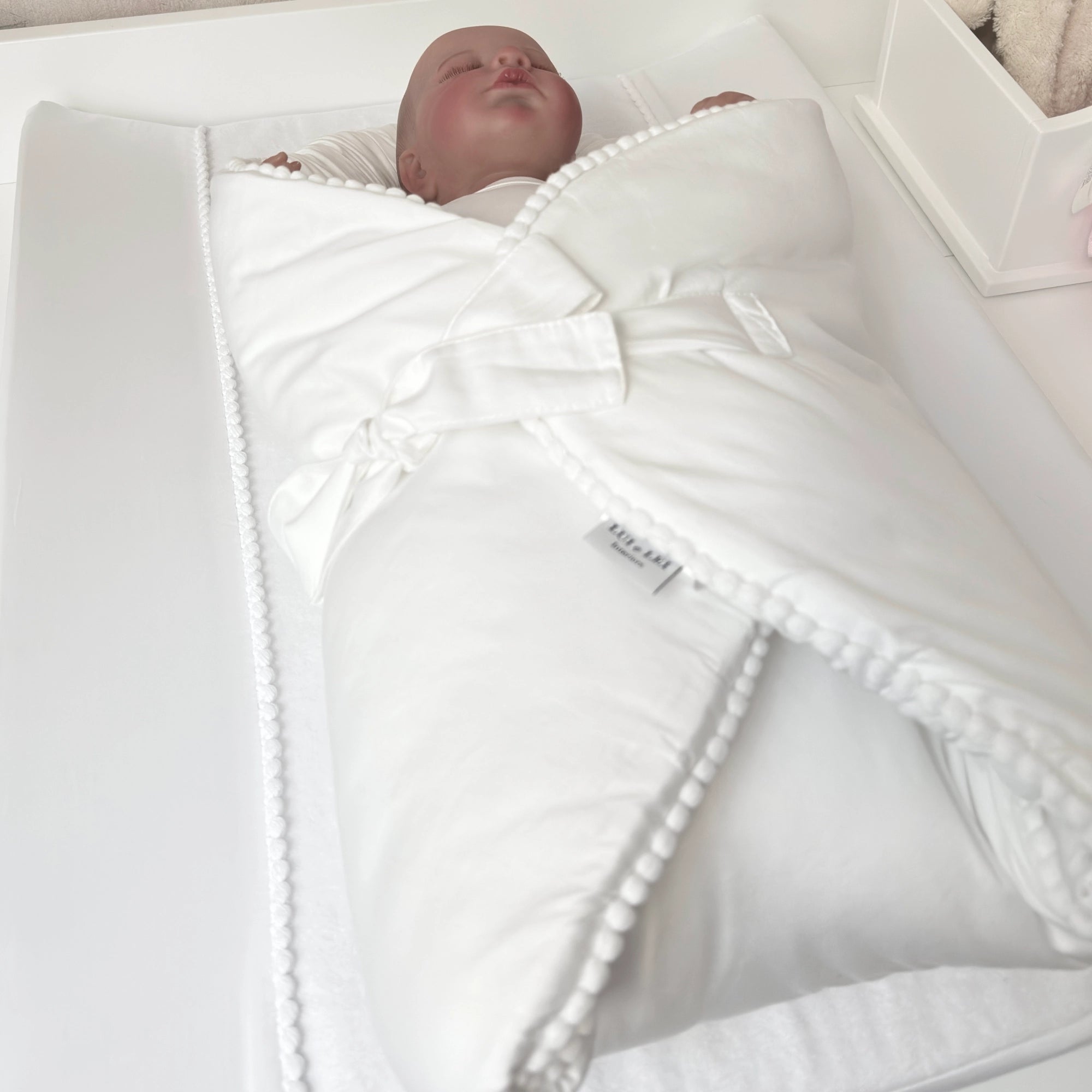 Wickelauflage PEARL White aus Premium Satin-Baumwolle