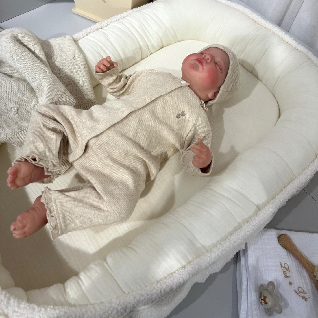 Babynest LOVE YOU Vanilla Cream | Organische Baumwolle &amp; Bouclé